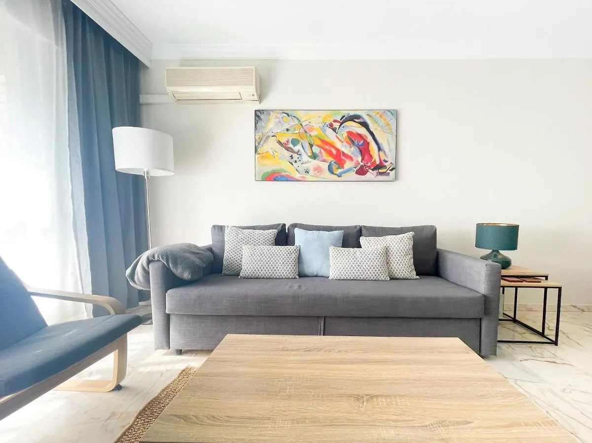 Holidays2Malaga Tomas De Echeverria 150 Mts To Beach & High Speed Wifi & Parking Apartment 0*, Malaga Spain