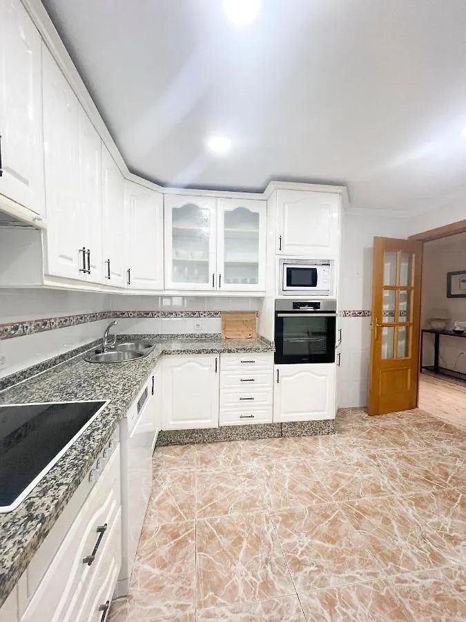 Holidays2Malaga Tomas De Echeverria 150 Mts To Beach & High Speed Wifi & Parking Apartment 0*, Malaga