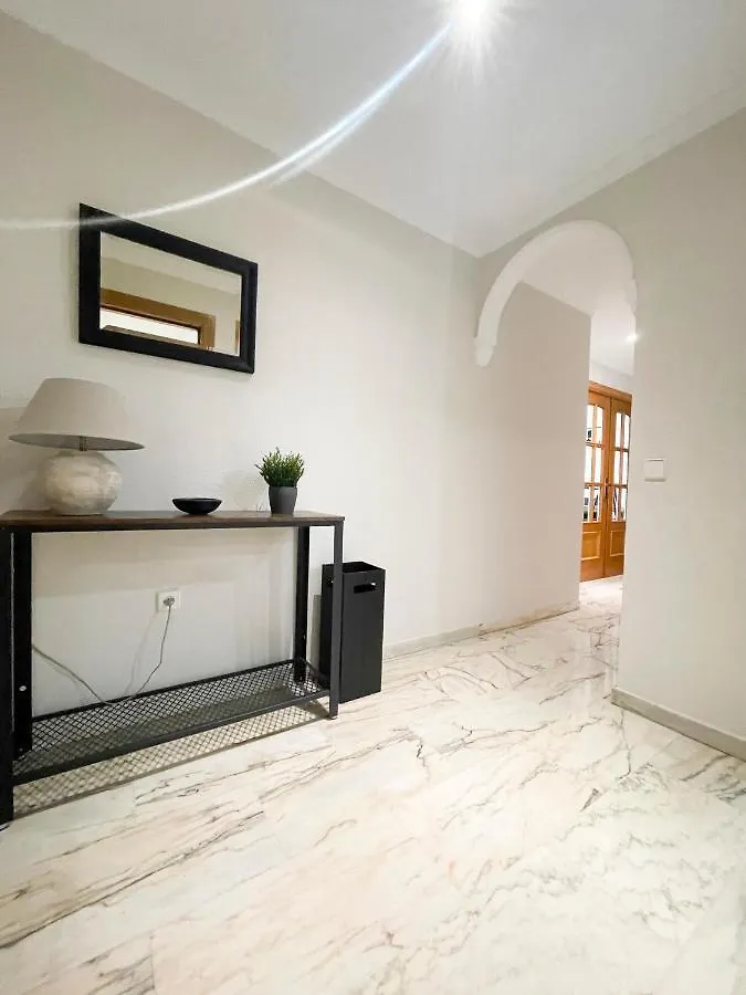 Holidays2Malaga Tomas De Echeverria 150 Mts To Beach & High Speed Wifi & Parking公寓 公寓