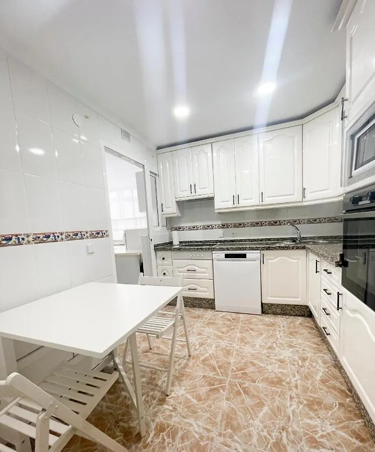 公寓 Holidays2Malaga Tomas De Echeverria 150 Mts To Beach & High Speed Wifi & Parking公寓